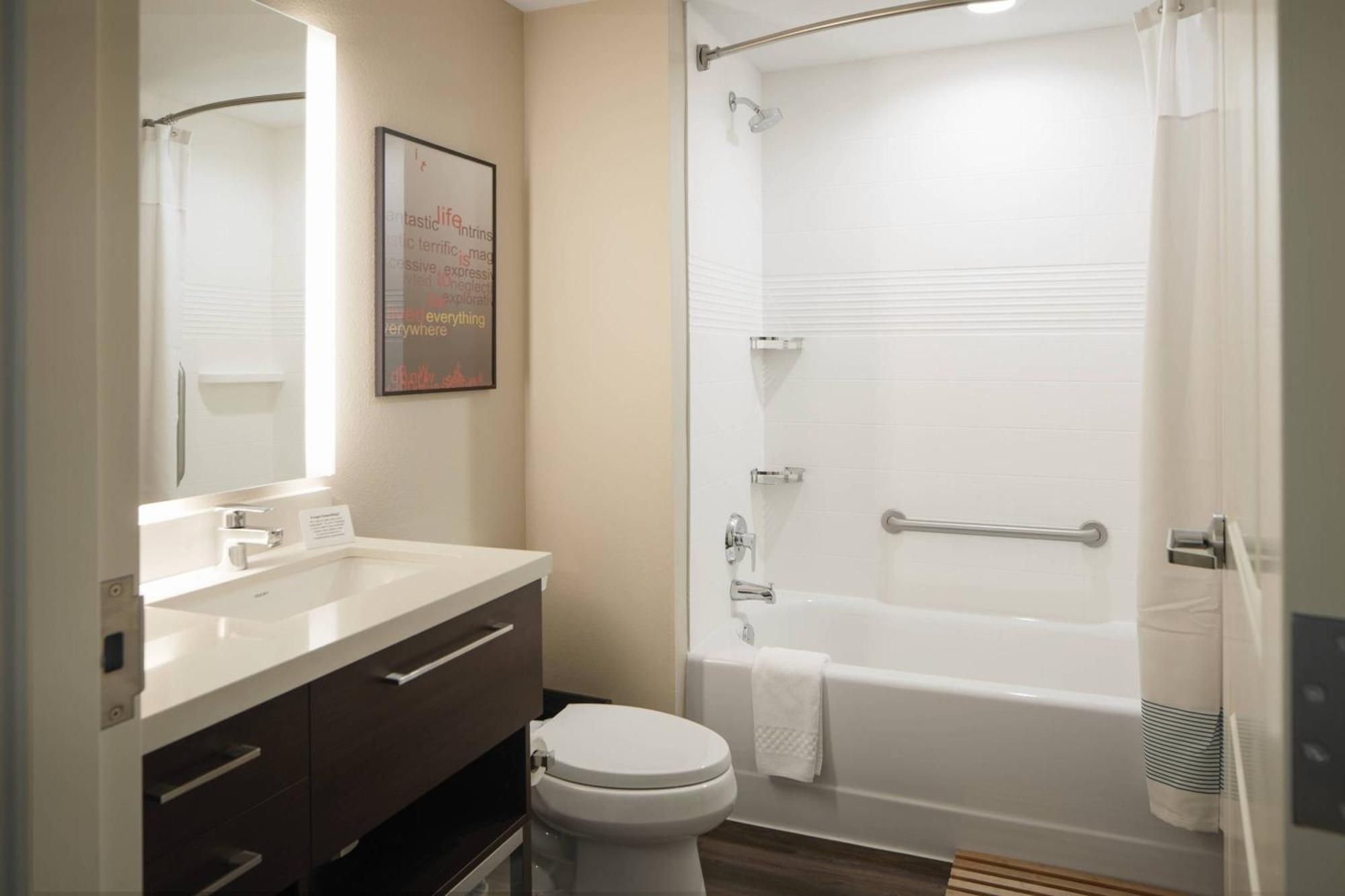 Towneplace Suites By Marriott Tampa South Екстериор снимка